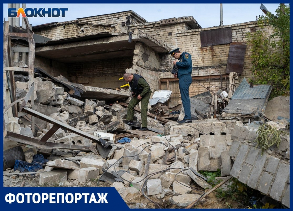 Приезжали взрывотехник и пожарная лаборатория: фоторепортаж с места взрыва в гаражах Волгограда