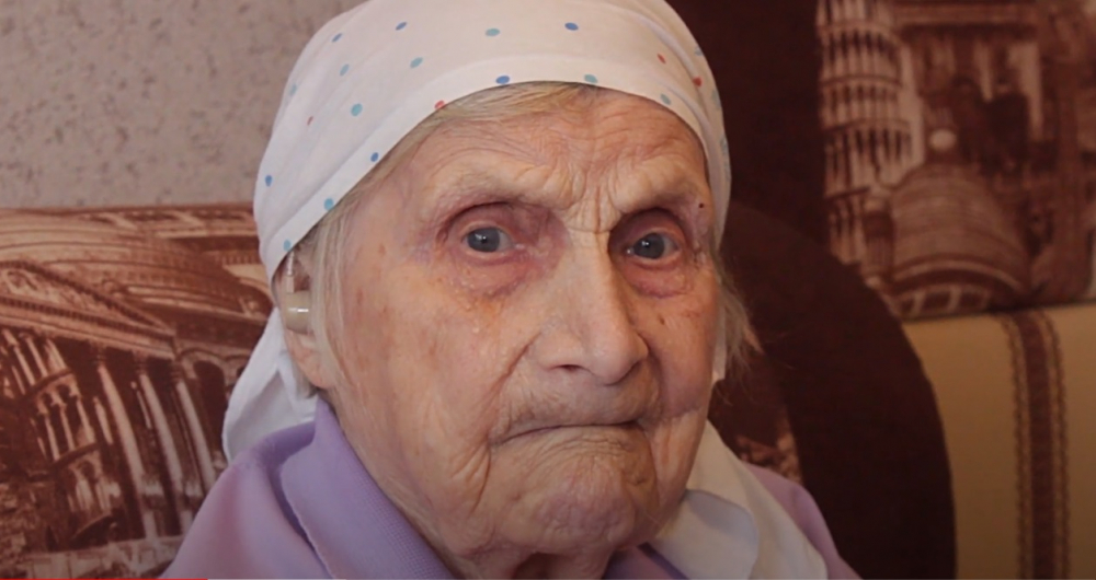 93-летняя ветеран показала на видео, как замерзает в пятиэтажке Волгограда: спит в одежде, как во времена ВОВ