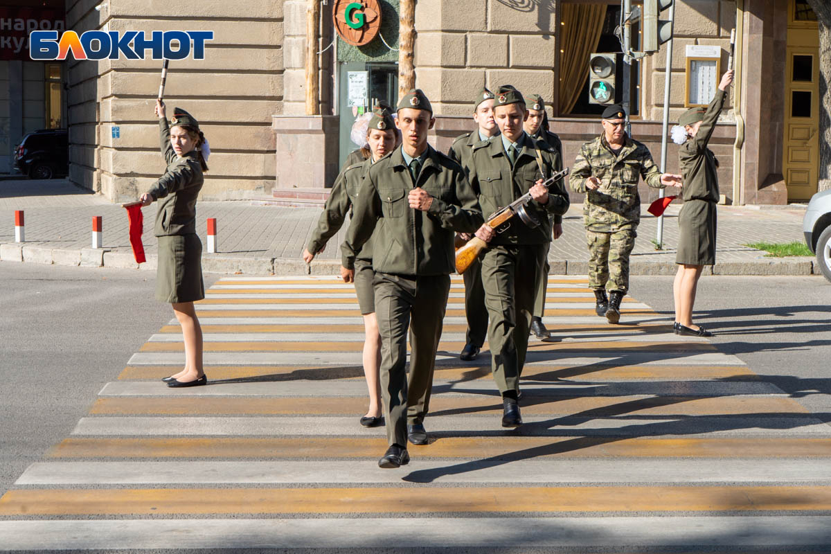 Пост номер 1 волгоград. Пост 1 Волгоград. Пост номер один Волгоград. Штаб поста 1 Волгоград. Пост номер 1 Новороссийск.