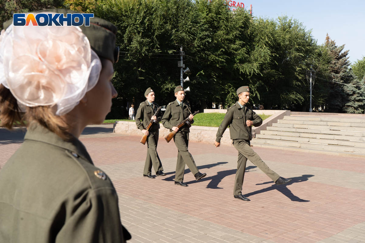 Пост номер 1 волгоград. Пост 1 Волгоград. Пост номер один Волгоград. Пост номер 1 Феодосия. Пост номер 1 Волгоград регулировщицы.