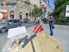 Волгоградцы гадают, что случилось со светофором на Комсомольской