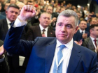 Волгоградские жириновцы хором бросились поддерживать своего лидера в борьбе за пост президента