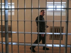 На юге Волгограда инспектор СИЗО установил тарифы на "допуслуги" для арестантов