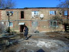Женщина погибла при пожаре в аварийном доме в Волгограде 