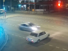 ДТП с водителем «шестерки», выехавшим на «красный» в Волгограде, попало на видео