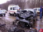 В лобовом столкновении ВАЗа с волгоградским грузовиком погибли три человека 