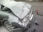  Автоледи на Matiz врезалась в МАЗ на западе Волгограда и чуть не угробила 16-летнего сына