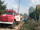 Появилось видео из горящей деревни в Волгоградской области 