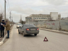 Двух бегущих школьниц снесла иномарка в Волгограде: шок-видео