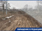 Экстремальная грязь заставила жителей Волгограда ходить в бахилах на улице