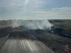 Грузовик с цистерной загорелся на трассе под Волгоградом 