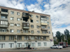 Полчаса тушили горящую квартиру в центре Волгограда в пятиэтажном доме