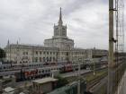 Житель Петербурга в Волгограде грабил продавцов павильонов и собирал на билет