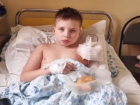 Жуткие боли после операции переживает 11-летний волгоградец, потерявший ноги и руку в ДТП с автобусом