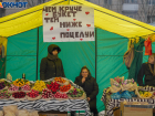 Тут можно торговаться: цветочные базары открылись в Волгограде перед 8 Марта