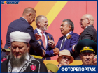 Вип-трибуны двух видов: как смотрели парад Победы избранные и что придумали находчивые волгоградцы
