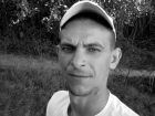 Не дожил до рождения третьего ребенка: участник СВО погиб в страшной аварии под Волгоградом