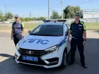 Жизнь водителю такси спасли волгоградские полицейские