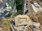 Волгоградские кладбища погрязли в вандализме – неизвестные воруют ограды, раскалывают памятники