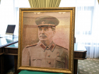 Волгоградец создал уникальный портрет Сталина из 130 тысяч жемчужин