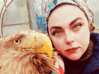 Волгоградская хранительница зверей и птиц Алина Ерина отмечает день рождения