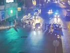 На видео попало ночное ДТП из-за пьяного водителя в центре Волгограда