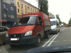 Водитель грузовой "Газели" умер за рулем на дороге в Волгограде