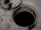 Под Волгоградом двое рабочих рухнули в сливной коллектор