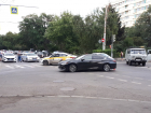 Массовое ДТП у обладминистрации вызвало пробку в Волгограде