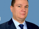 Вывели в наручниках: глава Еланского района не пришел на работу после слухов о его задержании