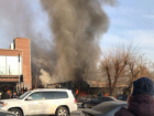 Из-за звуков взрыва на пожаре в кафе "Саперави" эвакуировали людей в соседних заведениях