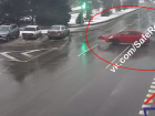Авария как из боевика попала на видео в центре Волгограда