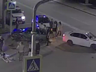 Два авто в мясо разбились в сантиметрах от третьего в Волгограде: видео