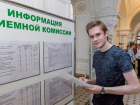 Большую часть абитуриентов Волгограда заставляют платить