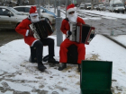 С приближением Нового года волгоградские трансформеры превратились в Дедов Морозов
