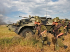 Усиленный танковой ротой батальон устроил боевую стрельбу под Волгоградом