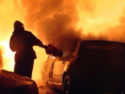 В Волгоградской области сгорели комбайн и внедорожник Mercedes