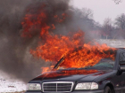 Мстил за парковочное место: сосед сжег чужую иномарку в Волгоградской области