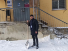 49 раз проигравший выборы жириновец пиарится на уборке заснеженного Волгограда