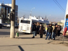 Выхлопная труба отвалилась у нового автобуса "Питеравто" в Волгограде