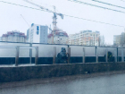 Волгоградцы дождались защитных экранов на Комсомольском путепроводе