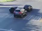 Мощное ДТП у ТЦ попало на видео в Волгограде