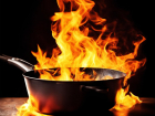 Годовалый малыш получил ожоги раскаленной сковородой в Волгоградской области