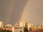Двойное красочное "коромысло" озарило небо над Волгоградом 