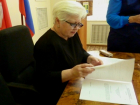 Под Волгоградом 70-летнюю депутата обвинили в нарушении закона за использование слов «хейт» и «хайп»