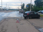 В центре Волгограда автомобилистка пострадала при столкновении Renault Logan с внедорожником Lexus 