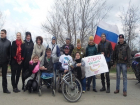 Волгоград встретил инвалида, объехавшего на коляске пол-России