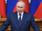 Поздравление Владимира Путина прозвучало на Параде Победы в Волгограде 