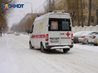 Водитель Toyota не уступила дорогу Opel в Волгограде: два человека в больнице
