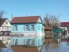 Оставшиеся без еды и воды жители затопленного Новоаннинского спасаются от мародеров